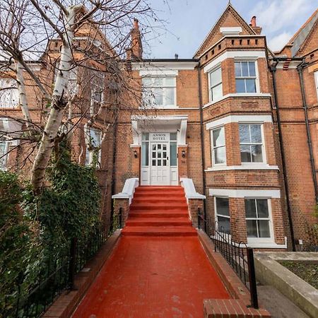 Victorian Beauty With Private Toilet And Shower Near Tube Station Лондон Екстер'єр фото