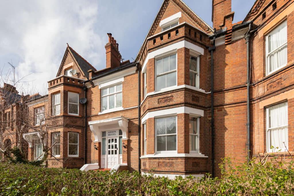 Victorian Beauty With Private Toilet And Shower Near Tube Station Лондон Екстер'єр фото