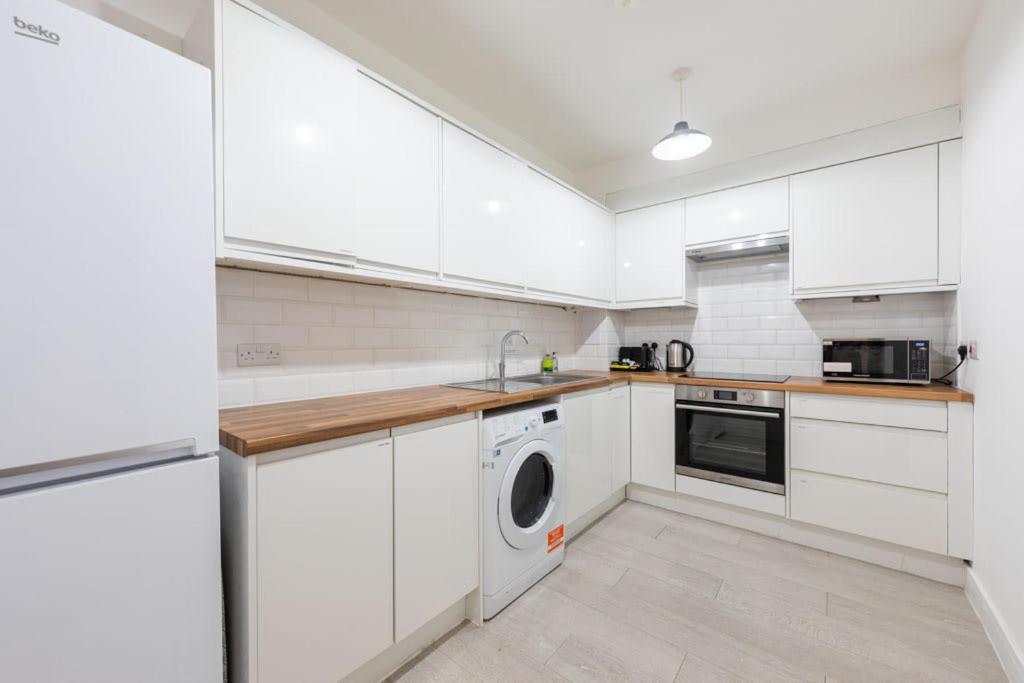 Victorian Beauty With Private Toilet And Shower Near Tube Station Лондон Екстер'єр фото